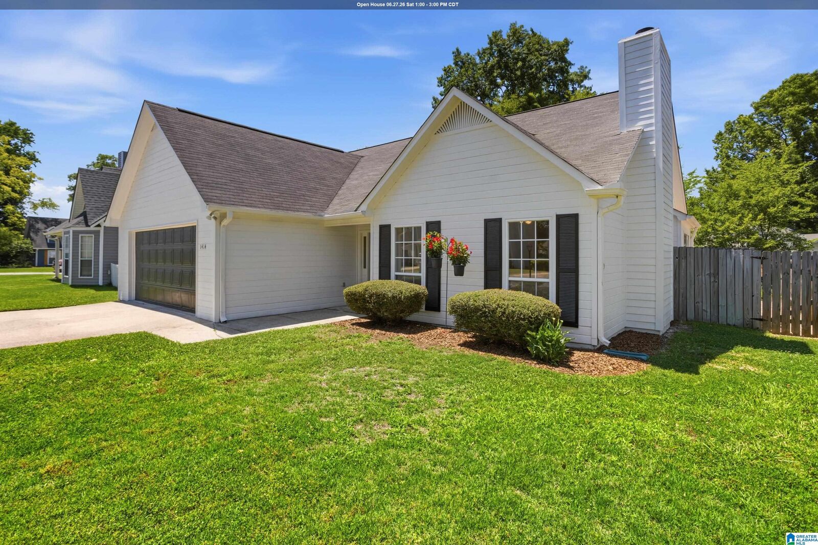 Property Photo: 1414 Timber Circle AL 35080