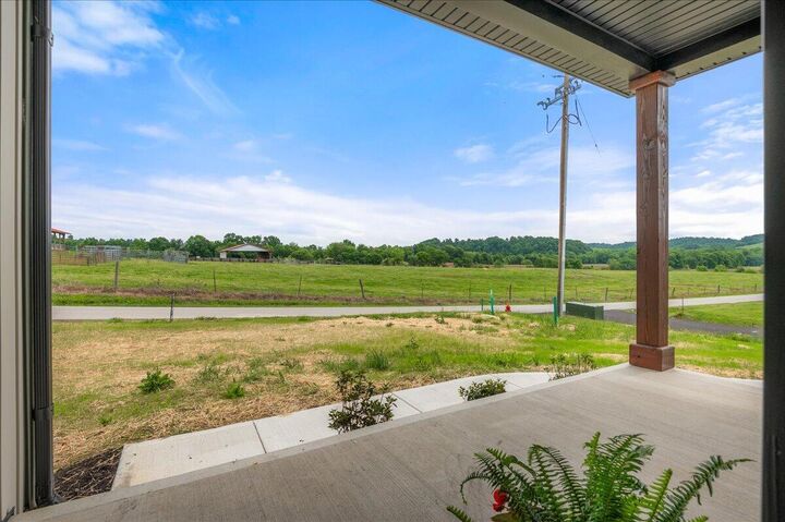 Property Photo:  300 Belmont Lane  KY 40741 