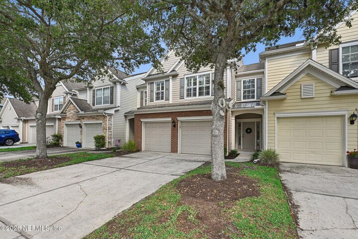 Property Photo:  11211 Castlemain Circle N  FL 32256 