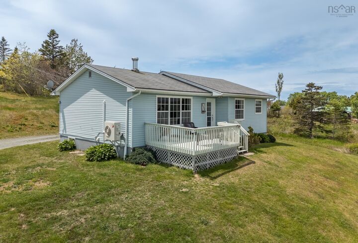 1331 Main Shore Road — photo 1