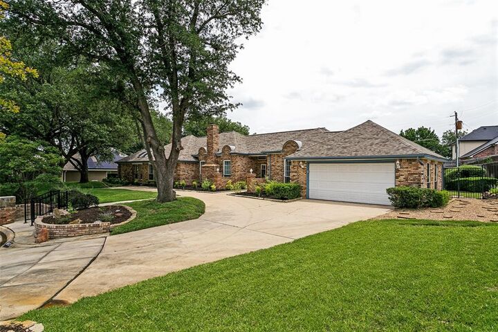 Property Photo:  5812 Ponderosa Street  TX 76034 