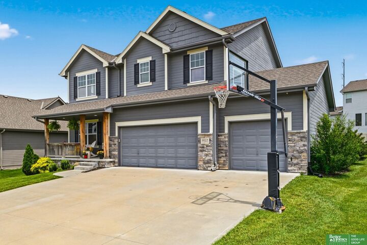 Property Photo:  8617 S 169 Street  NE 68136 