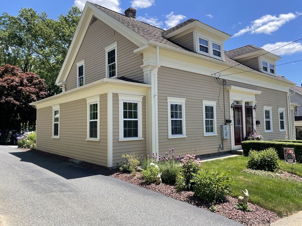 Property Photo:  20 Forest St 20  MA 01588 