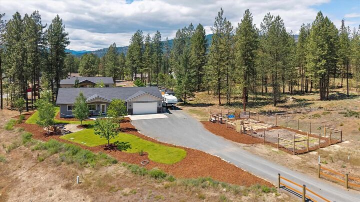 Property Photo:  1286 Inez Way  WA 99141 