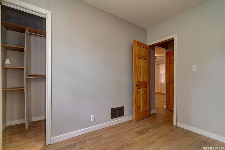 Property Photo: 1035 Wallace Street SK S4N 3Y7