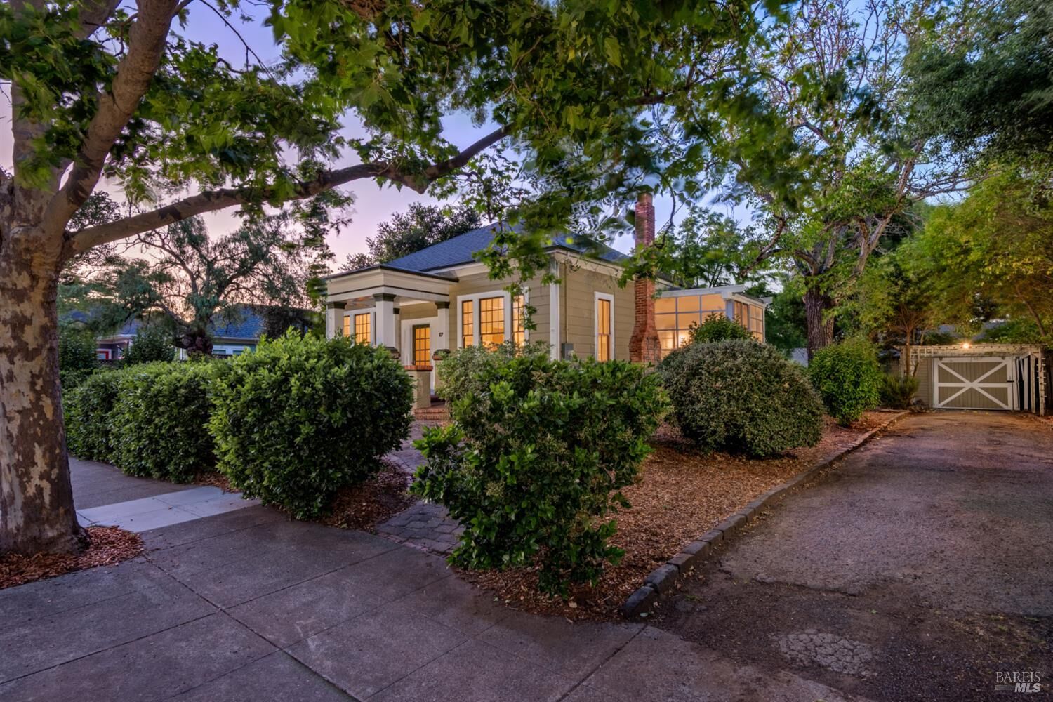 Property Photo: 17 10th Street CA 94952