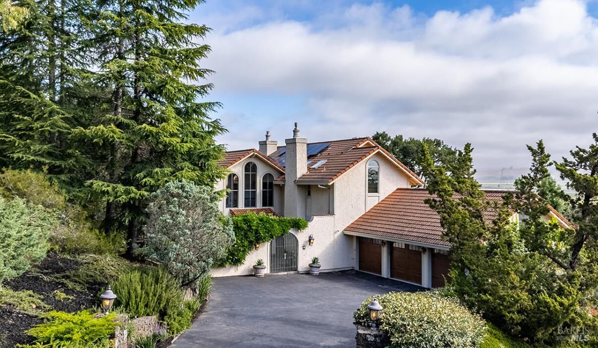 Property Photo:  7 Guisela Court  CA 94945 