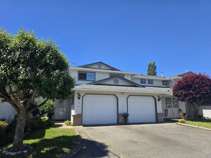 Property Photo: 32165 7th Avenue 3 BC V2V 1Z0