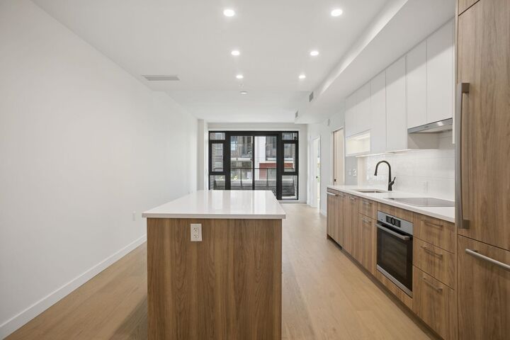 Property Photo:  8398 Oak Street 204  BC V6P 0L9 
