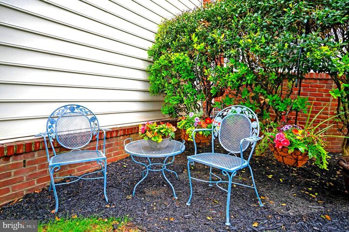 Property Photo:  15829 Fourmile Creek Court  VA 20169 