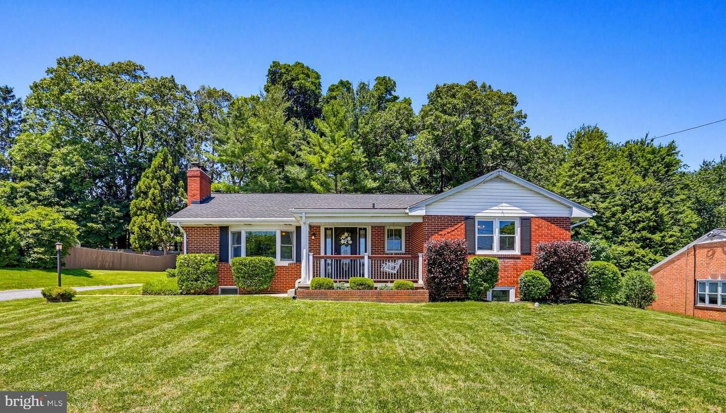 Property Photo:  1644 Saint Paul Street  MD 21074 