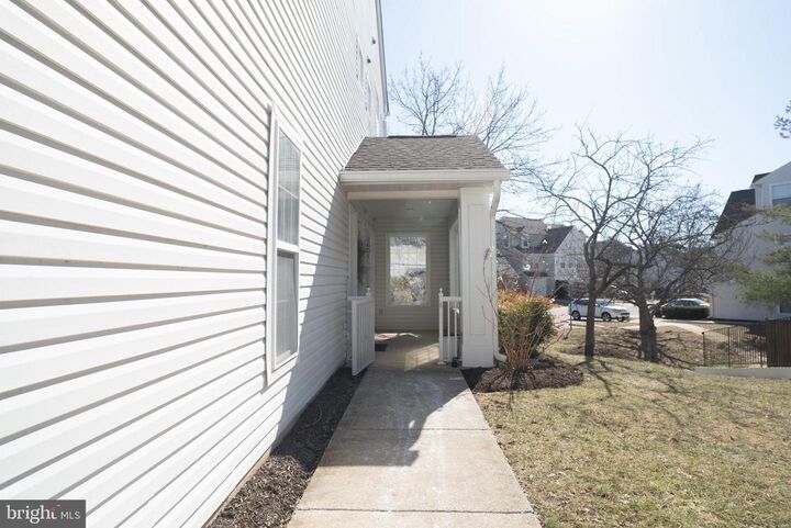 Property Photo:  6607 Netties Lane 1601  VA 22315 