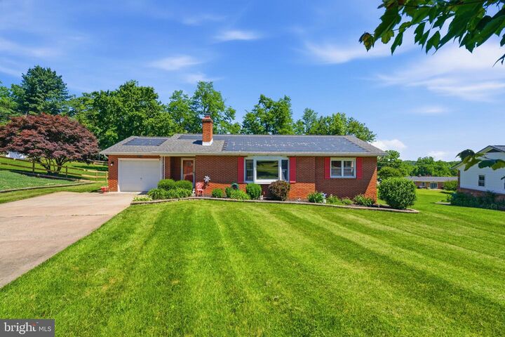 Property Photo: 13712 Hillside Avenue MD 21788