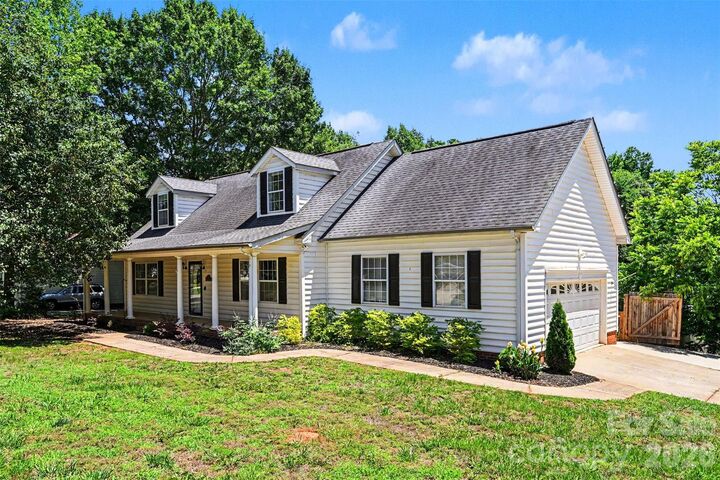 Property Photo:  113 Heather Glen Lane  NC 28012 