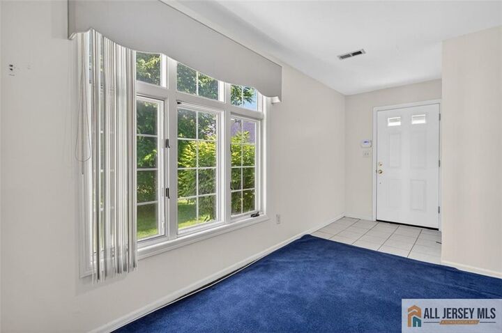 Property Photo:  40 Rutland Lane 40B  NJ 08831 