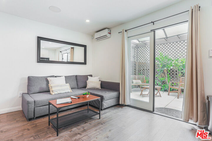 Property Photo:  8963 Cadillac Ave  CA 90034 