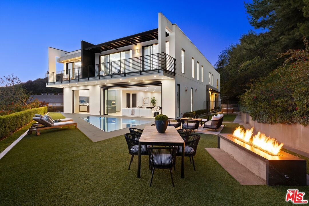 Property Photo:  1754 Clear View Dr  CA 90210 