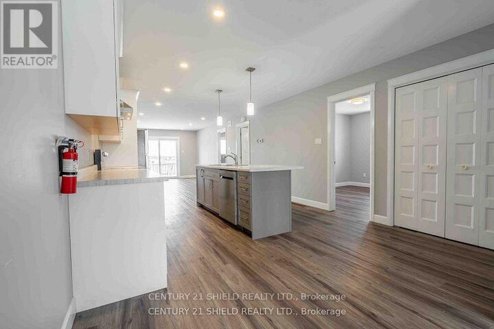 Property Photo:  238 East Ridge Drive  ON K6H 7N2 
