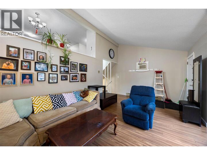 Property Photo: 1026 Hillside Avenue BC V0E 1M0