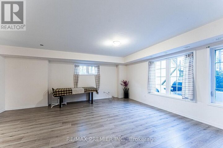 Property Photo:  26 Bruce Street B02  ON L4L 1J4 