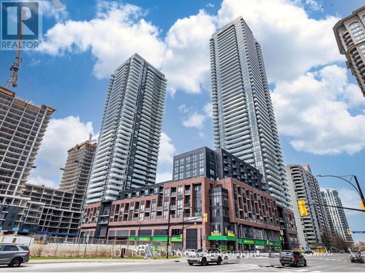 Property Photo:  4130 Parkside Village Drive 2805  ON L5B 0L7 