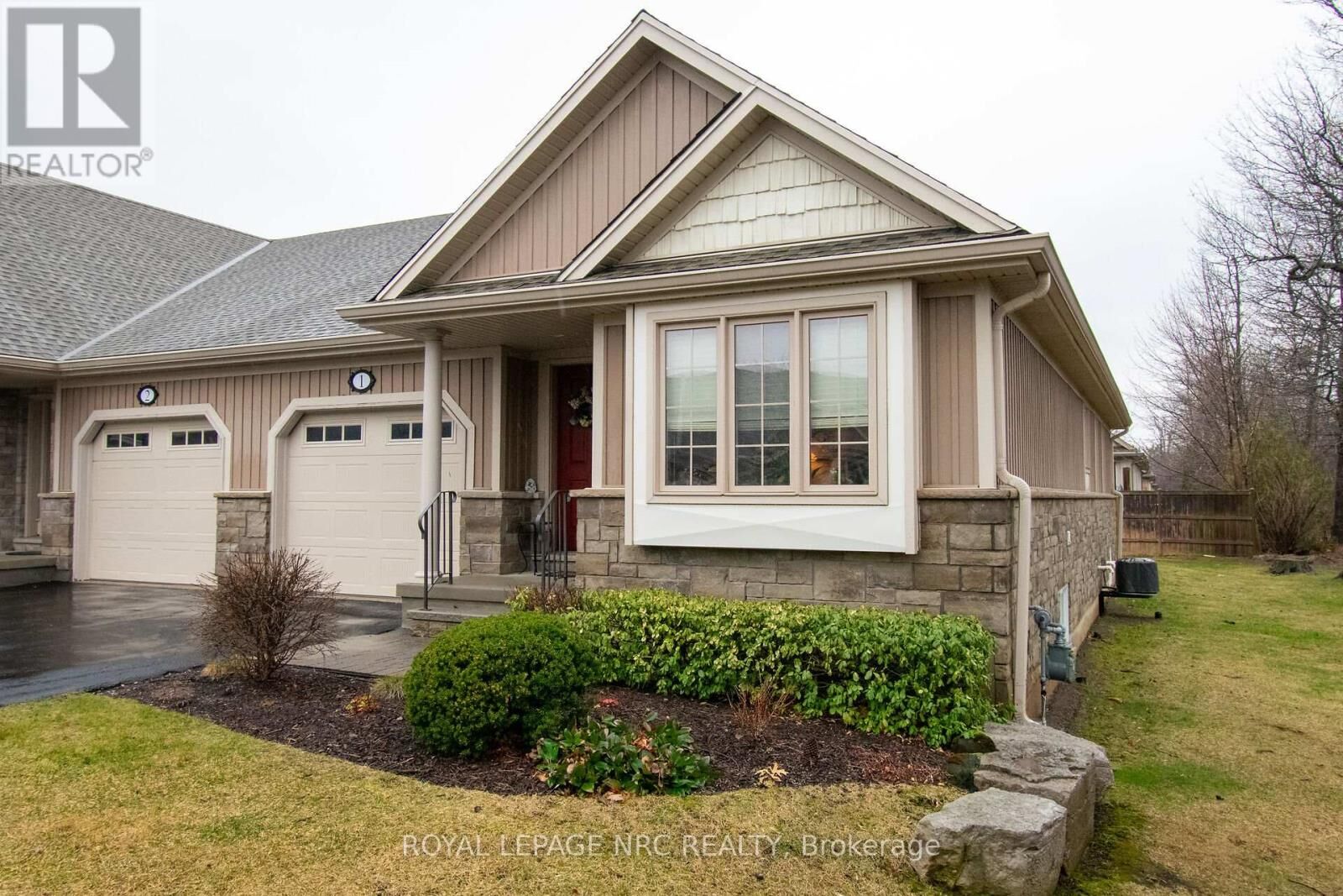 Property Photo:  603 Welland Avenue 1  ON L2M 0A6 