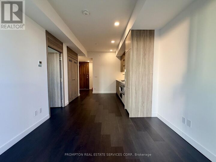 Property Photo:  68 Esther Shiner Boulevard 1703  ON M2K 0J6 
