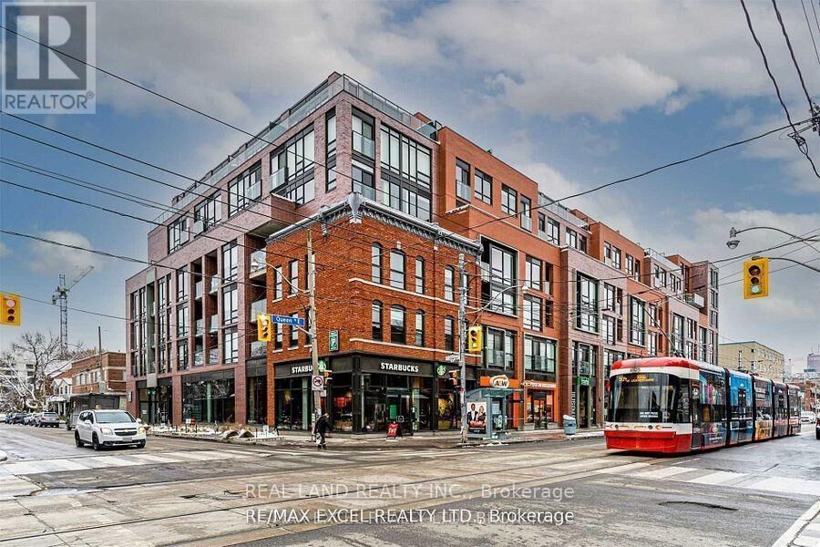 Property Photo:  246 Logan Avenue 303  ON M4M 0E9 