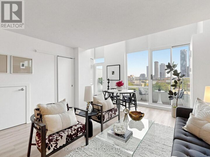Property Photo:  77 Lombard Street 913  ON M5C 3E1 