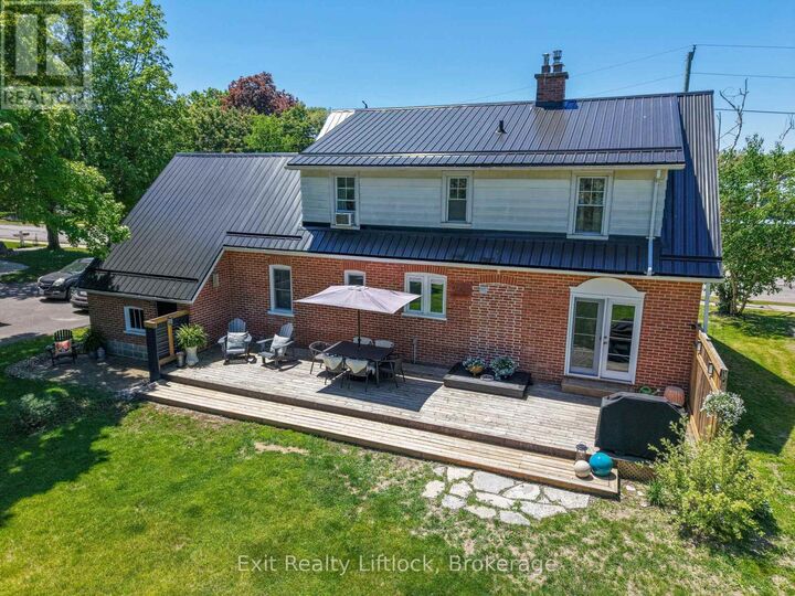 Property Photo:  52 Forsyth Street  ON K0K 2M0 