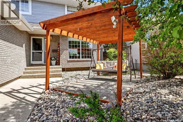 Property Photo:  1358 Lapchuk Crescent N  SK S4X 4L4 