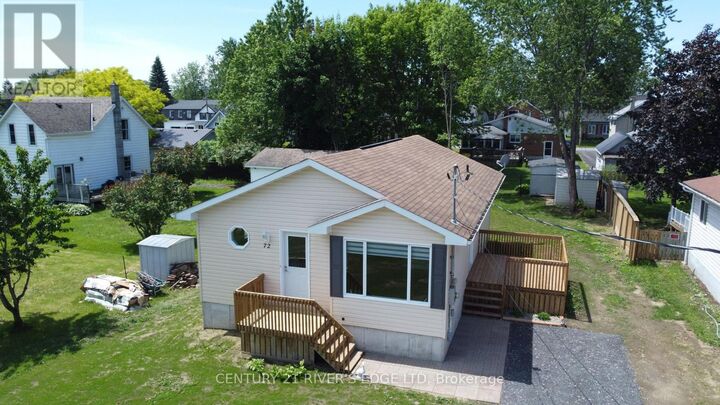 Property Photo:  72 St Lawrence Street  ON K0C 1X0 