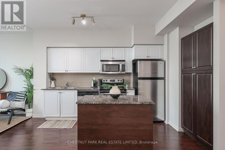 Property Photo: 215 Fort York Boulevard 808 ON M5V 4A2
