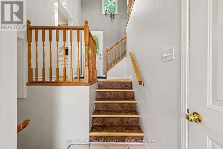 Property Photo:  471 Campbell Drive  ON K7S 3G8 