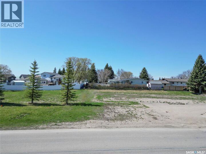 Property Photo:  1609 - 1617 Broadway Avenue  SK S0G 3N0 