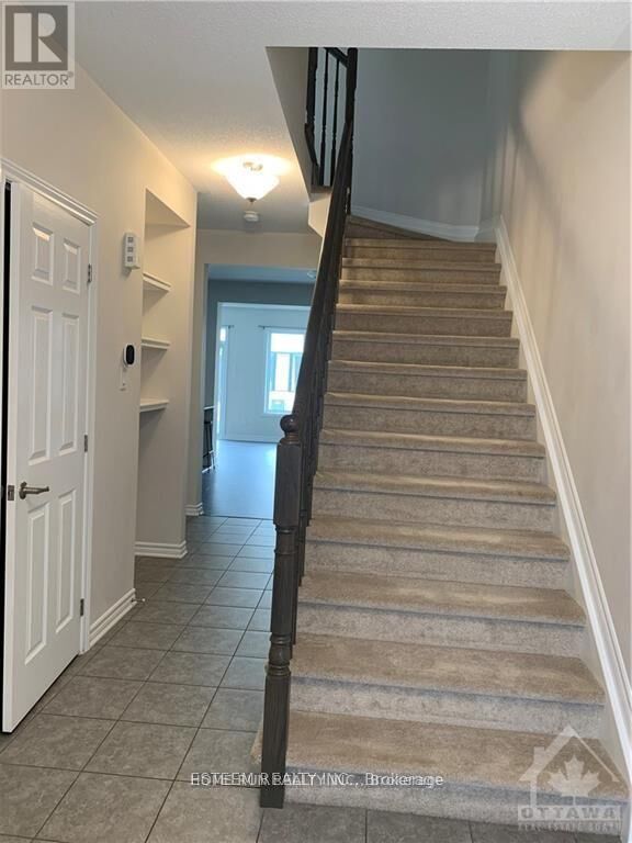 Property Photo:  205 Merak Way  ON K2J 6N3 