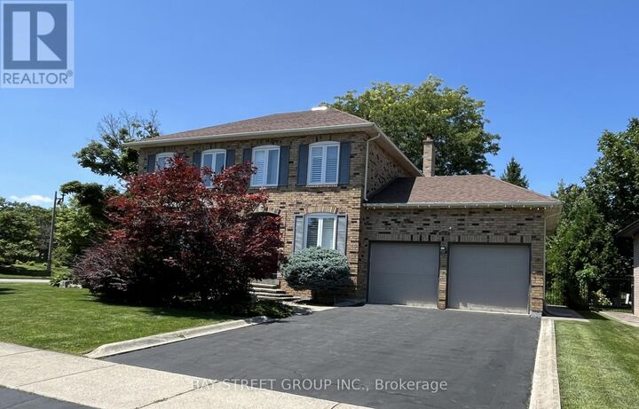 Property Photo:  1035 Masters Green  ON L6M 2N8 