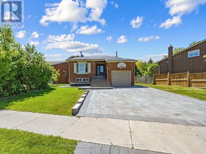 Property Photo:  230 Sheffield Street  ON L3Y 5X6 