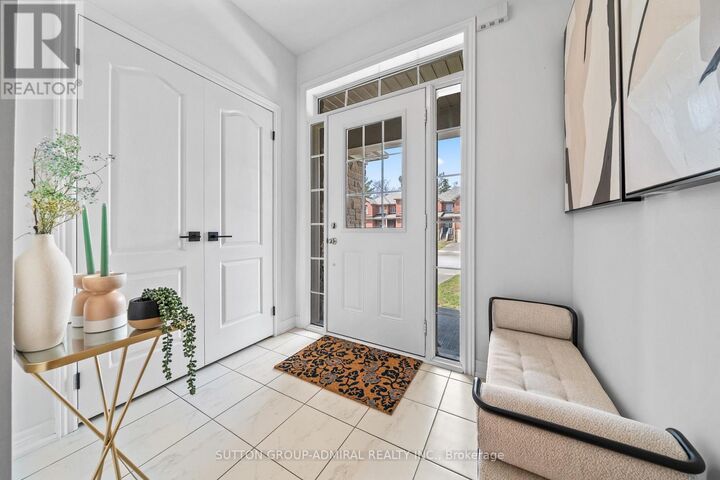 Property Photo:  23 Greenwood Drive  ON L3W 0N5 