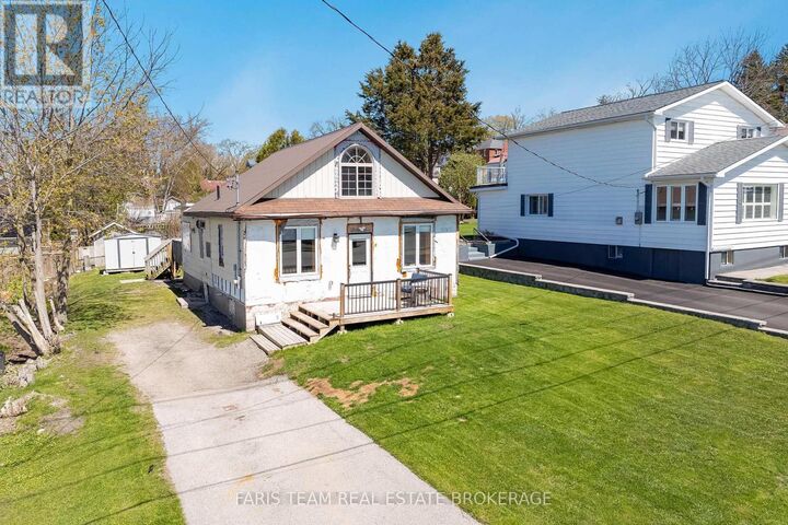 Property Photo:  5 Scott Street  ON L9M 1N1 