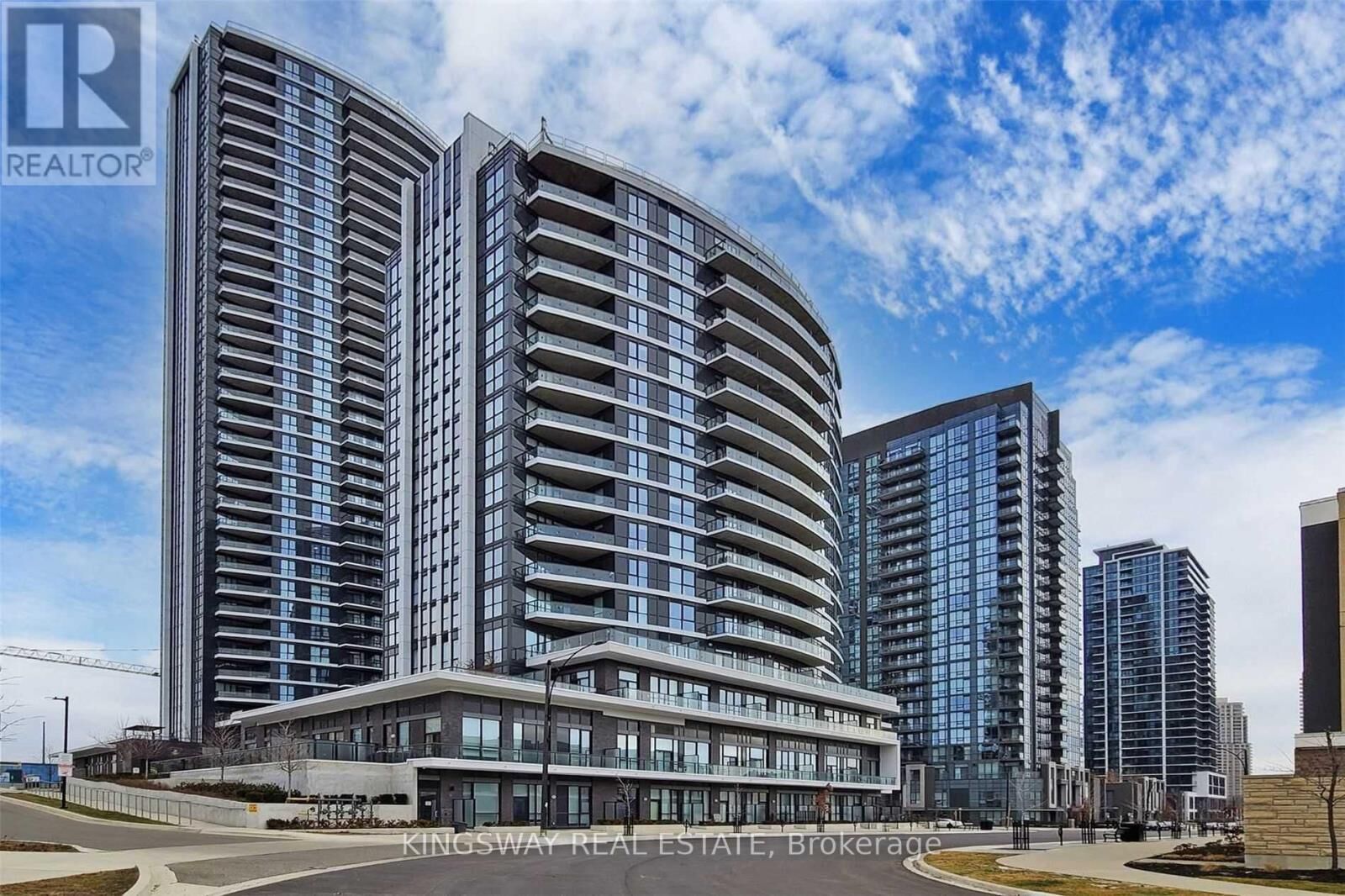 Property Photo:  65 Watergarden Drive 907  ON L5R 1B2 