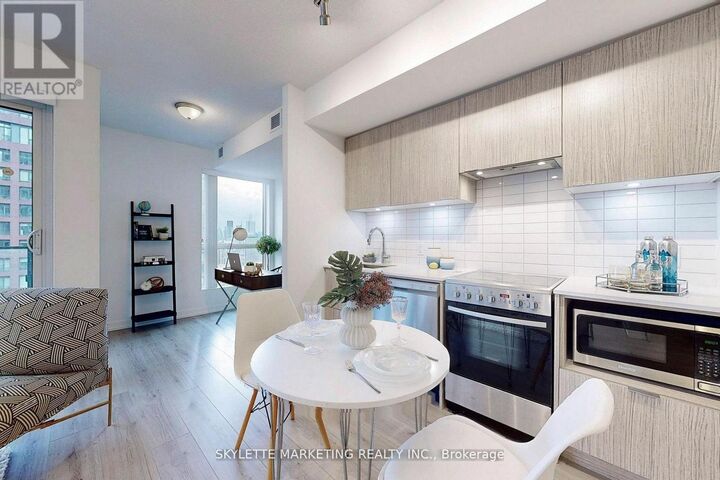 Property Photo:  395 Bloor Street East 3601  ON M4W 1H7 