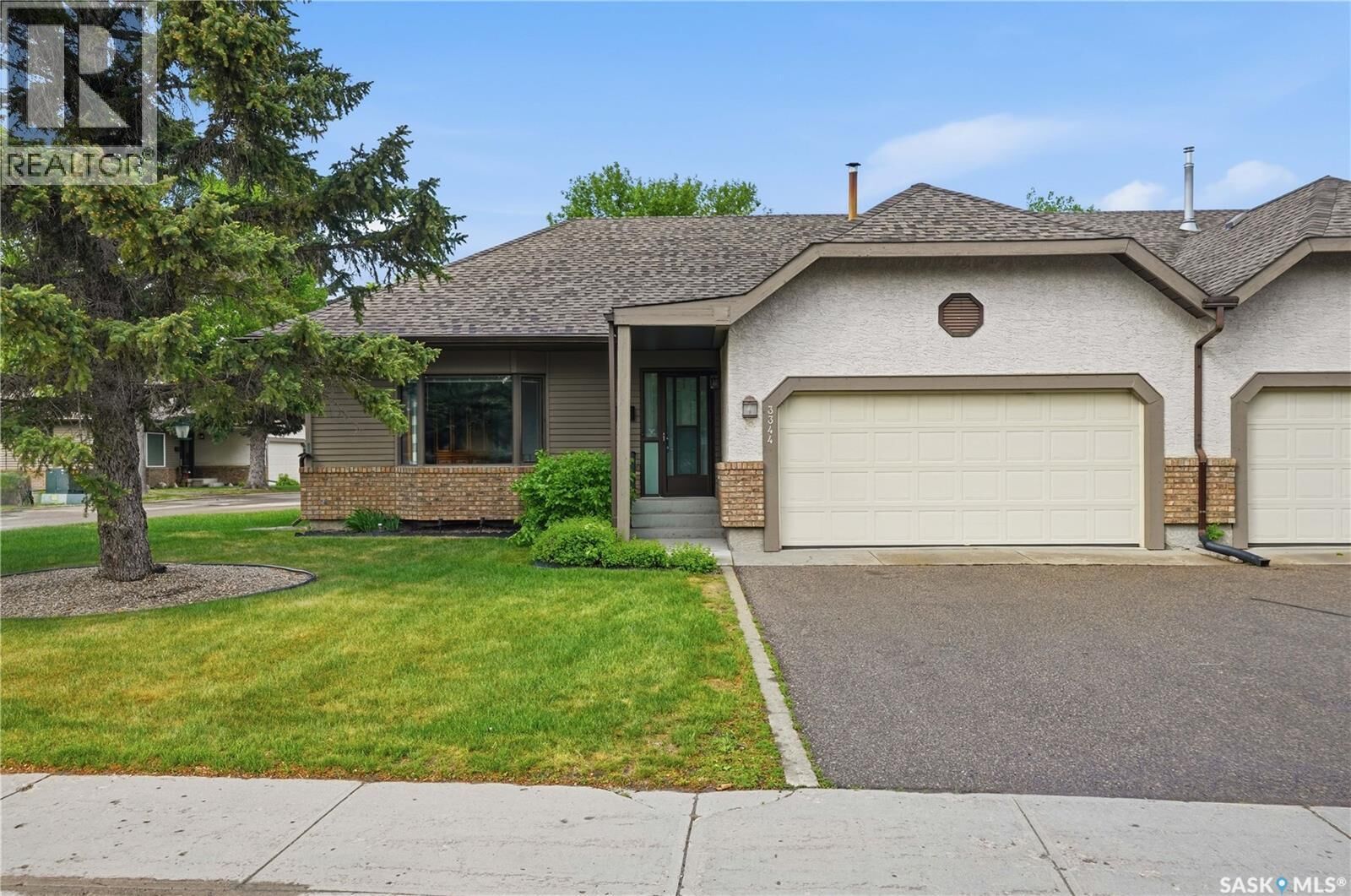 Property Photo:  3344 Woodhams Drive  SK S4V 2R1 