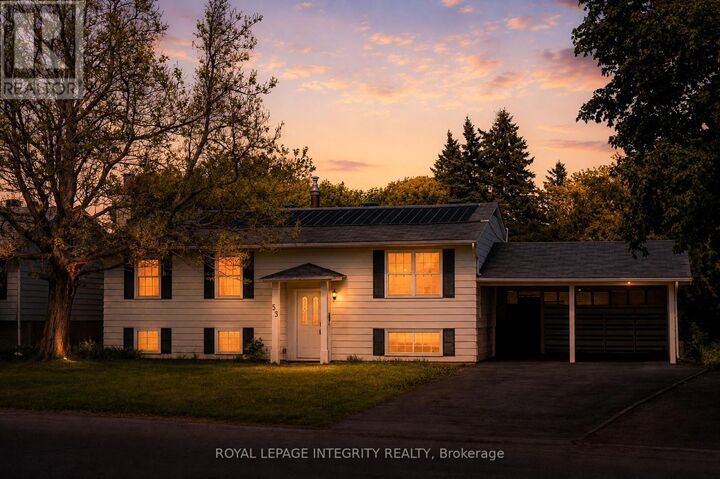 Property Photo:  53 Overlake Drive  ON K2E 5V4 