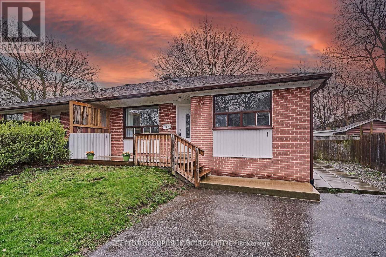 Property Photo:  48 Tulloch Drive Main  ON L1S 2S1 