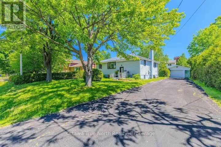 Photo de la propriété:  35 Tauvette Street  ON K1B 3A1 