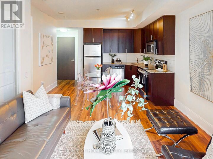 Property Photo:  560 Front Street West 1232  ON M5V 1C1 