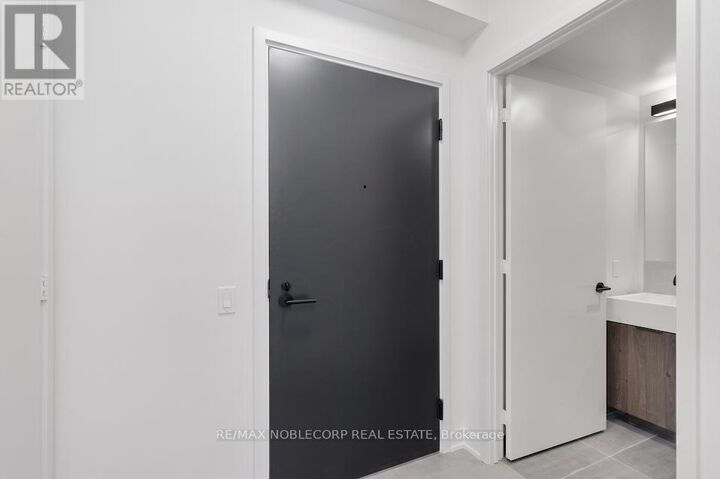 Property Photo:  108 Peter Street 712  ON M5V 0W2 