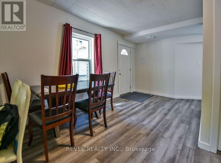 Property Photo:  223 Cedar Street North  ON P4N 6J5 