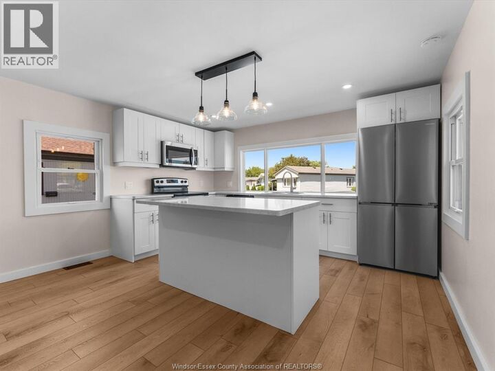Property Photo:  44 Miriam Court  ON N8M 1Z2 